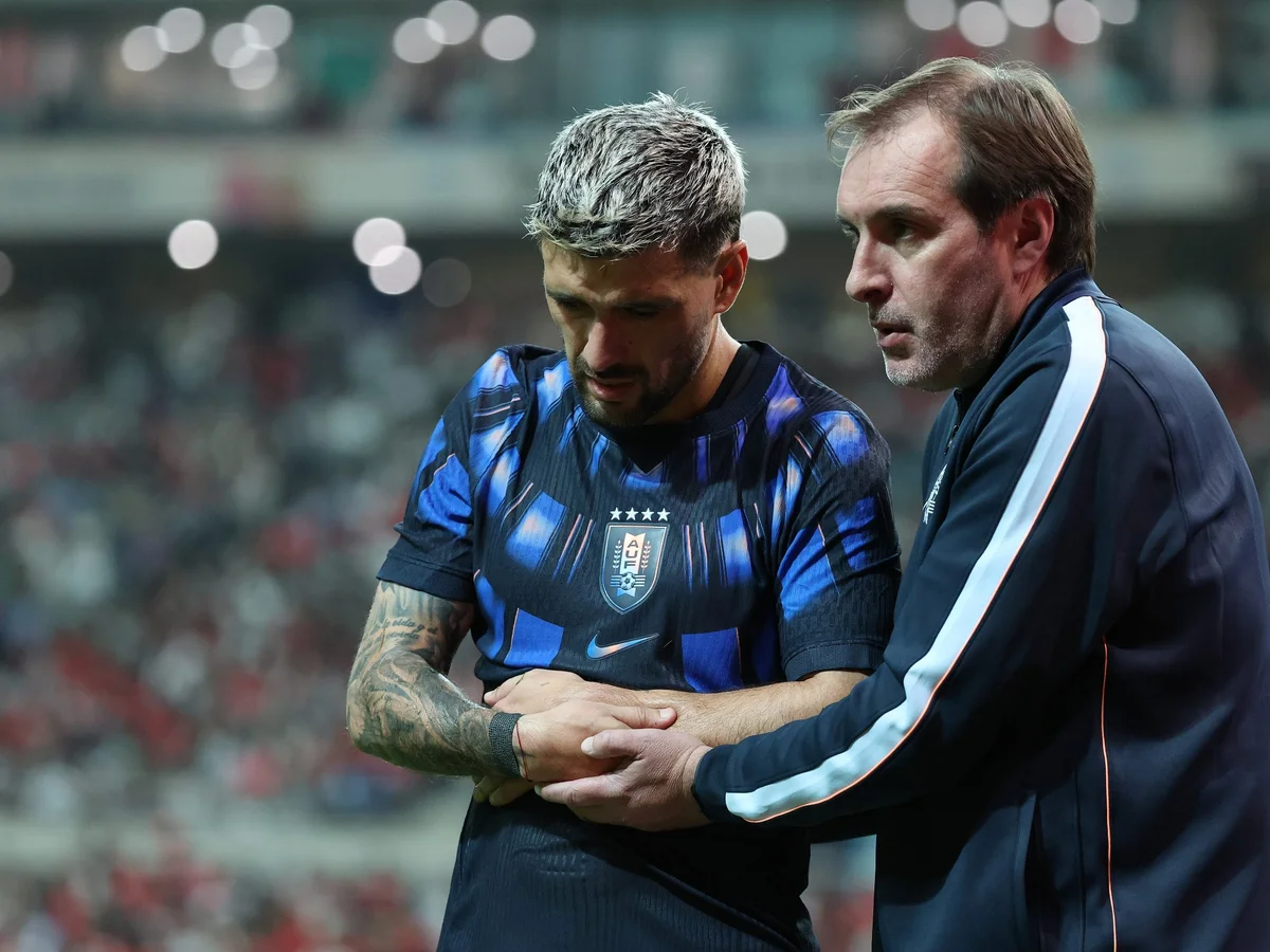 Arrascaeta tem lesão no antebraço esquerdo, informa Flamengo