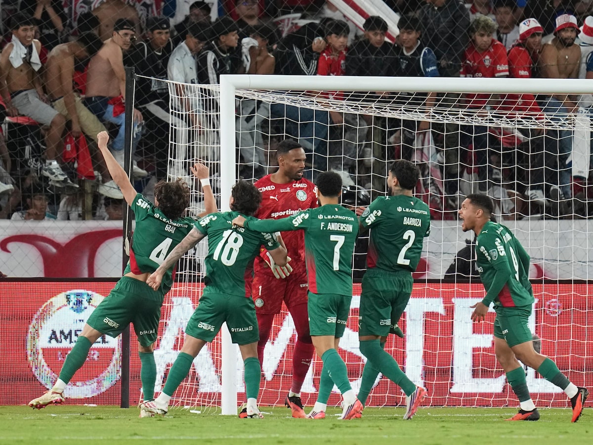 Auxiliar de Abel celebra fim de jejum do Palmeiras nos pênaltis: ‘Acabou a maldição’