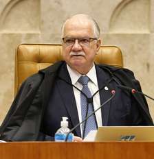 Edson Fachin, presidente do Supremo Tribunal Federal durante sessão desta terça-feira, 15 Foto: Divulgação/STF
