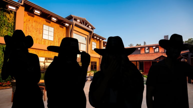Ana Bruna, Igor Monteiro, Giovanna Gold e Renê Thristan são os visitantes de A Fazenda 18