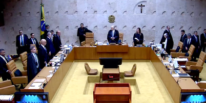 Mendonça e Moraes sentam lado a lado no STF Foto: Reprodução/STF