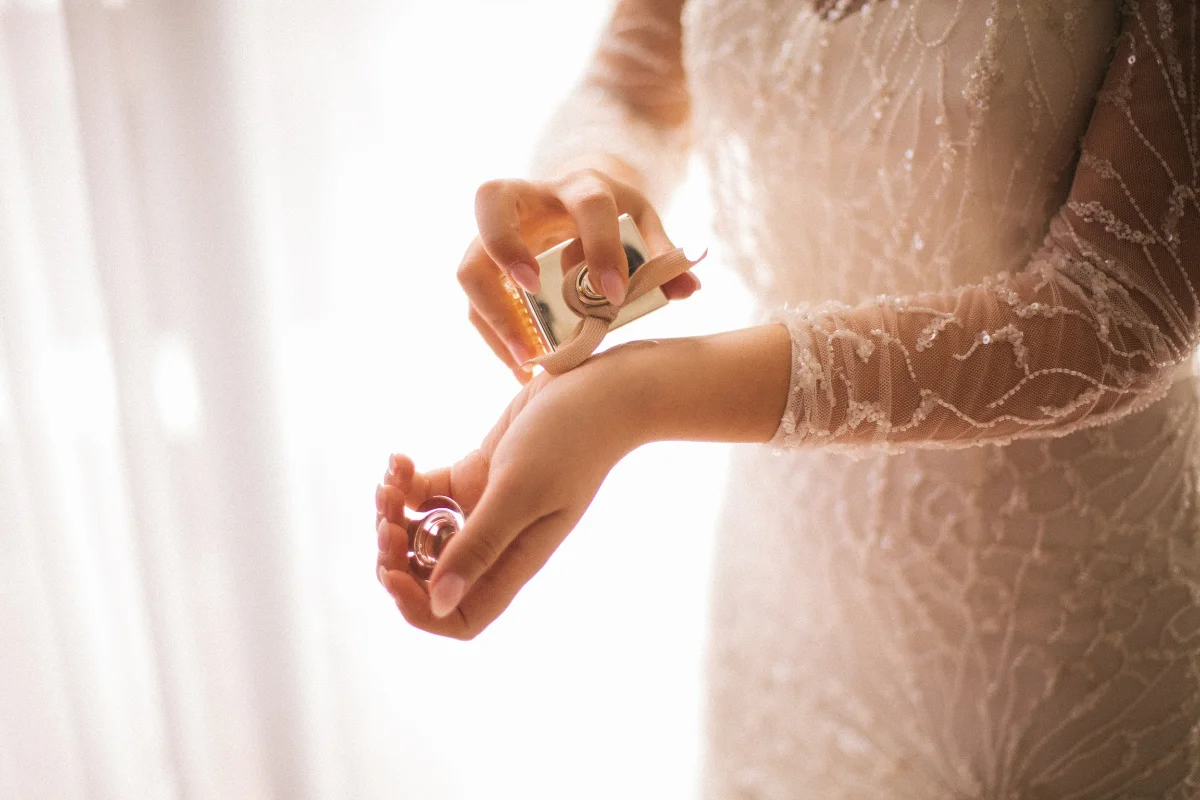 Noiva gera debate ao pedir que convidados não usem perfume no casamento