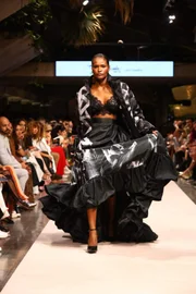 Louback, Sun Rose e George Azevedo levam moda autoral ao Metrópoles Catwalk