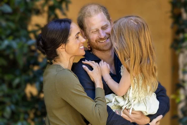 Após voltar ao Reino Unido, Harry já prepara retorno aos EUA