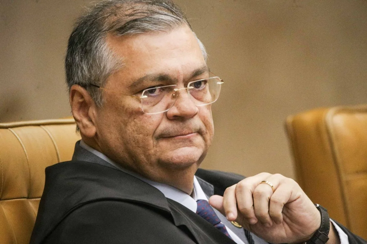 OAB repudia fala de Dino sobre venda de sentenças: "Respeito aos advogados"