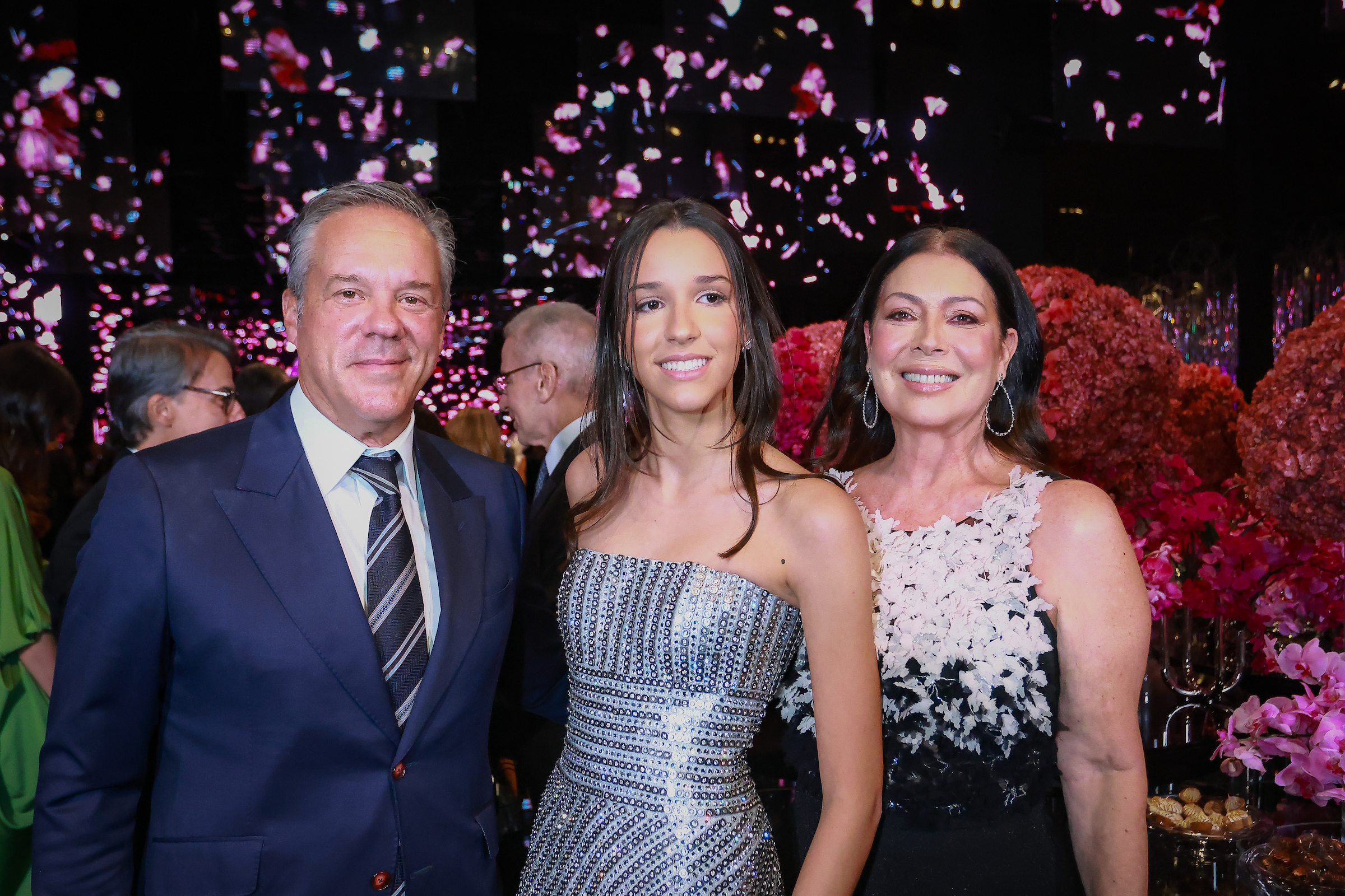 15 anos de Marita Estevão Lira agita capital federal com atrações ilustres