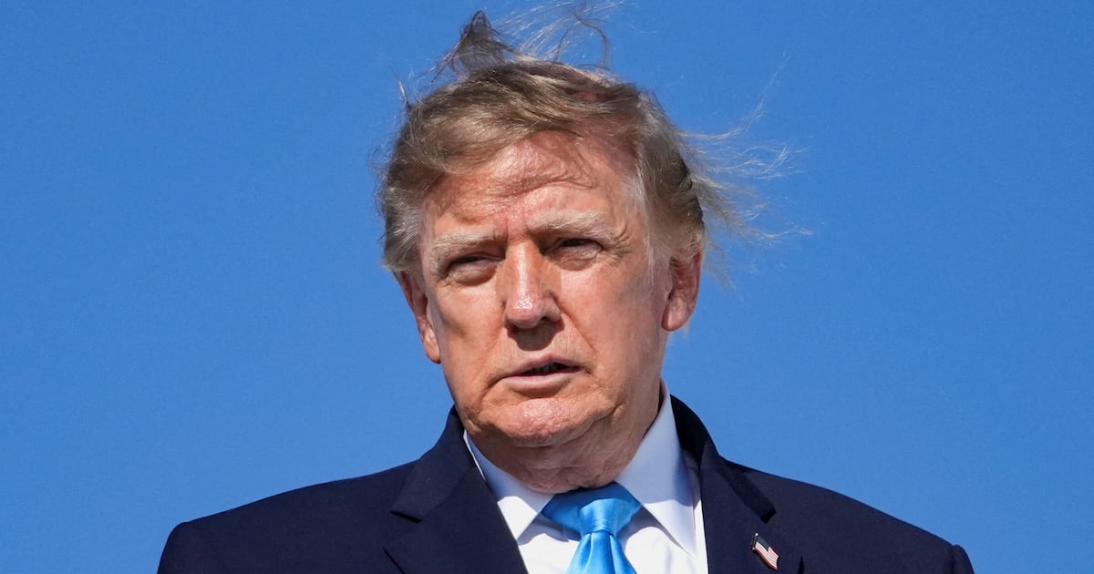 Trump diz que Ucrânia deveria ter novo líder, e Kiev reforça ataques a ‘Google russo’