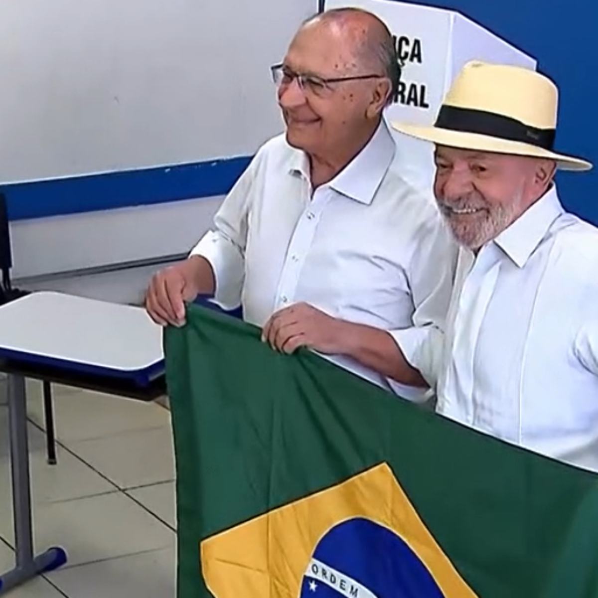 Lula avalia anunciar Alckmin ministro da Fazenda em tentativa de virada no 2º turno