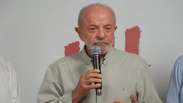 Lula diz que 'máscaras' de Flávio Bolsonaro e do PL 'vão cair' com votação do fim da escala 6x1
