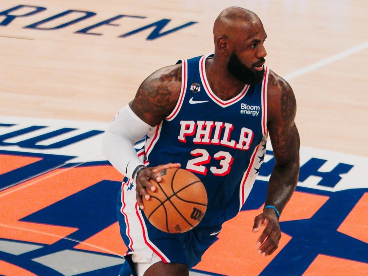 Em estreia de LeBron James, 76ers batem campeões Knicks em 1° jogo da NBA