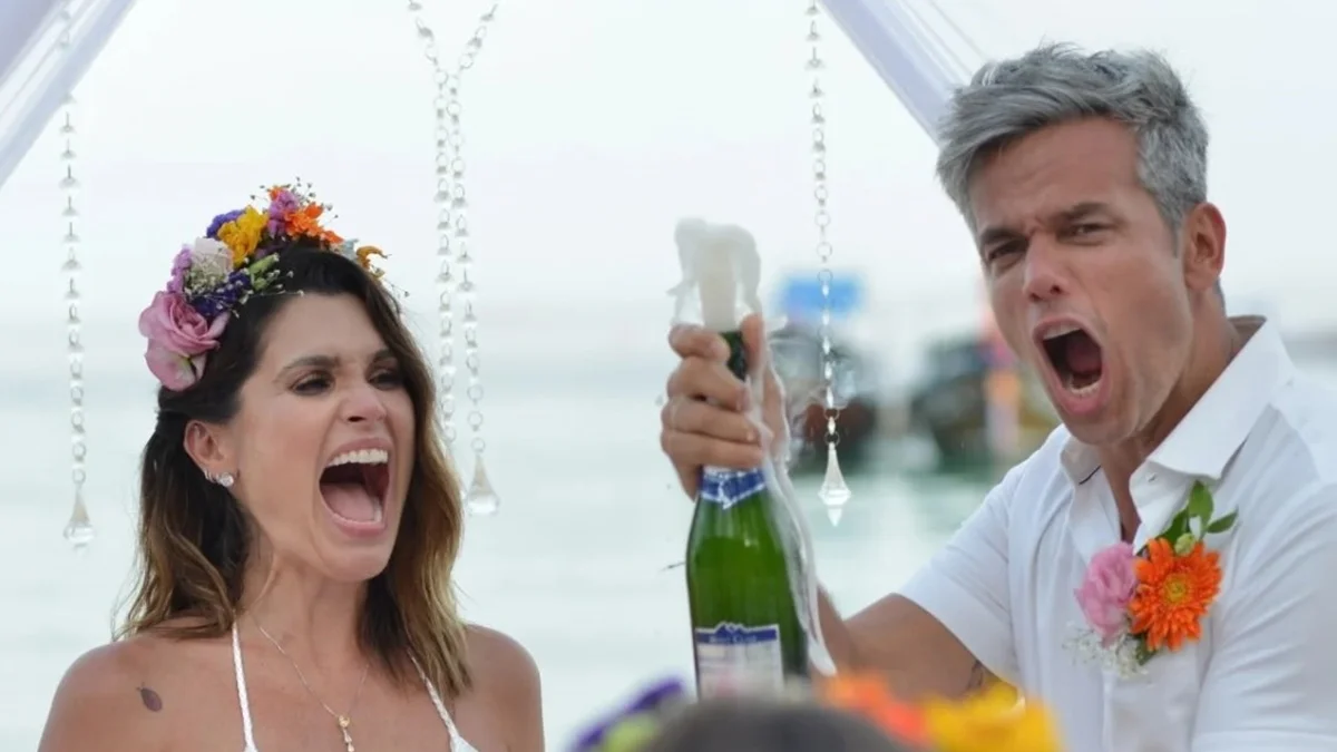 Otaviano Costa resgata renovação de votos com Flávia Alessandra. Veja fotos