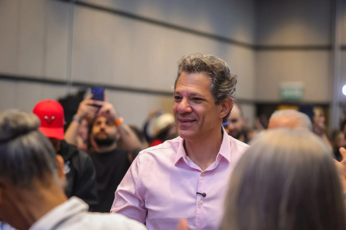 Após derrotas, Haddad ainda é nome do PT mas tem futuro incerto para 2030