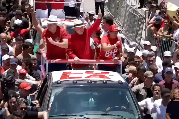 Lula reúne governadores no RN rumo ao 2º turno: "Não à direita no Nordeste"