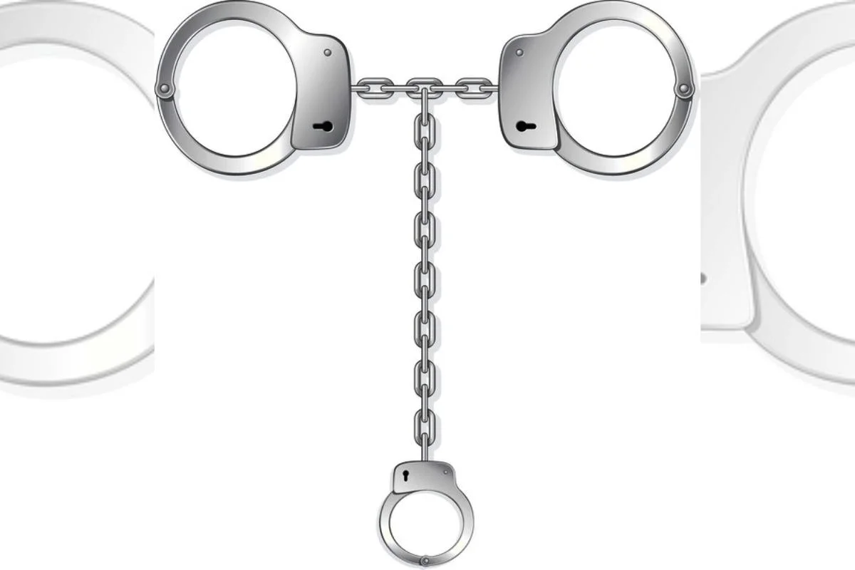 Locktober: sexóloga explica fetiche e riscos de trancar pênis em gaiola
