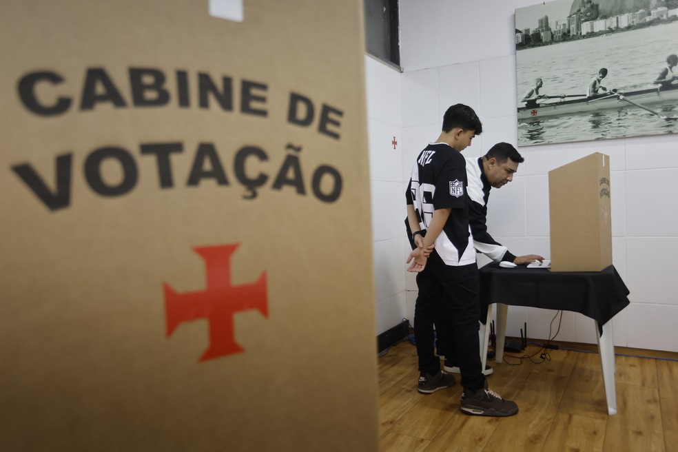 Assembleia Geral aprova venda de 90% da SAF do Vasco para a Almirante, de Marcos Lamacchia; confira próximos passos