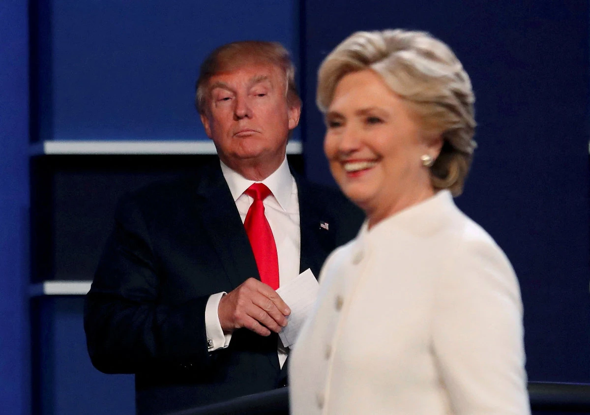 Trump entra com ação contra Hillary Clinton no Supremo Tribunal sobre as eleições de 2016