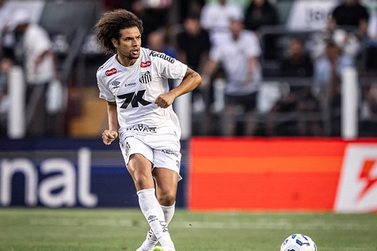 Santos informa lesão de Arão e Peixe acumula desfalques para o Brasileirão