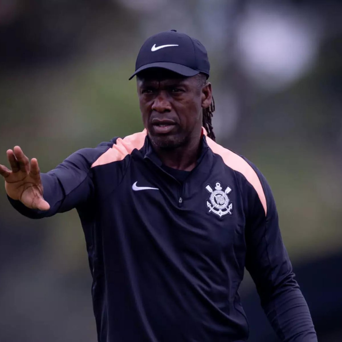 Jornal espanhol analisa situação do Corinthians: “Pânico em relação a um rebaixamento”