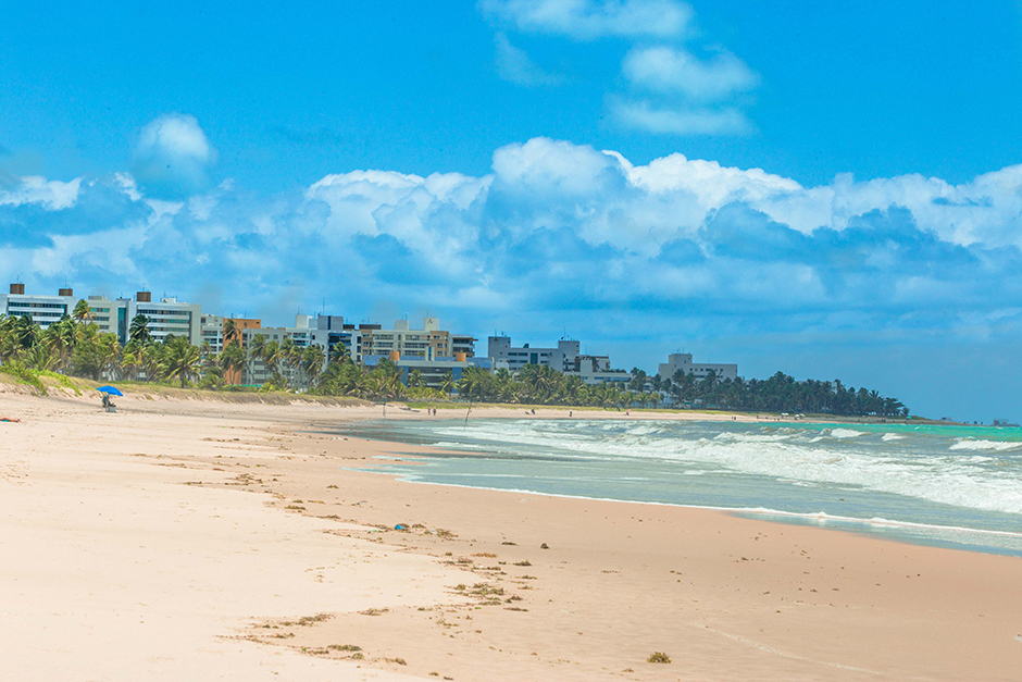 Três trechos de praias estão impróprios para banho neste fim de semana em João Pessoa