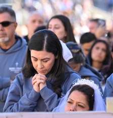 Fiéis ouviram mensagem do papa Leão XIV no encerramento do encontro internacional sobre a família Foto: Vatican Media