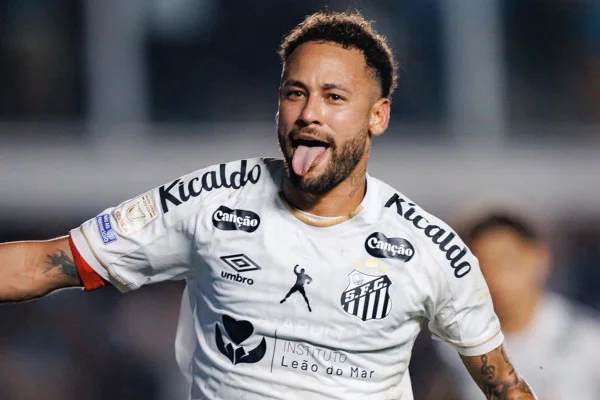 Neymar quebra jejum e volta a marcar gols após mais de dois meses