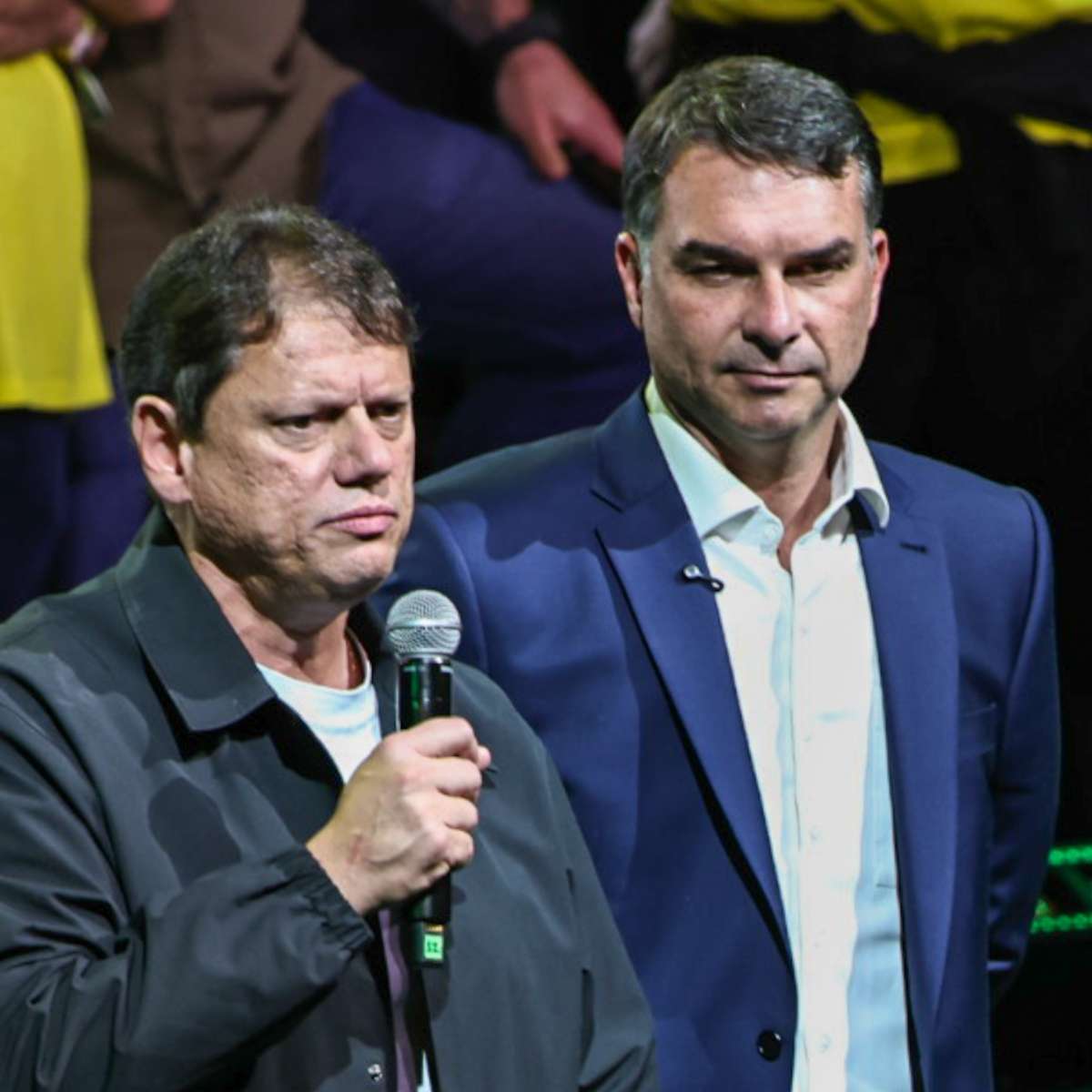 Palanque esvaziado e governador mais ativo: como a vitória de Tarcísio em SP pode interferir na corrida presidencial entre Flávio e Lula