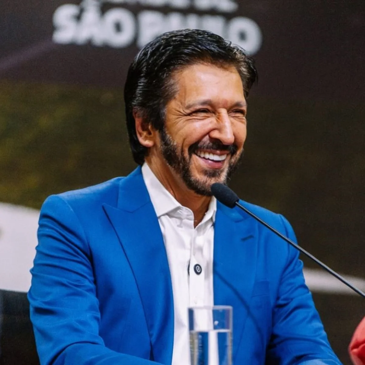 Nunes assina lei que determina 1º de janeiro como Dia Universal de Oração