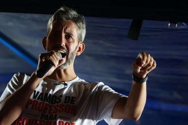Leandro Grass faz panfletagem e participa de sabatina nesta 5ª (15/10)